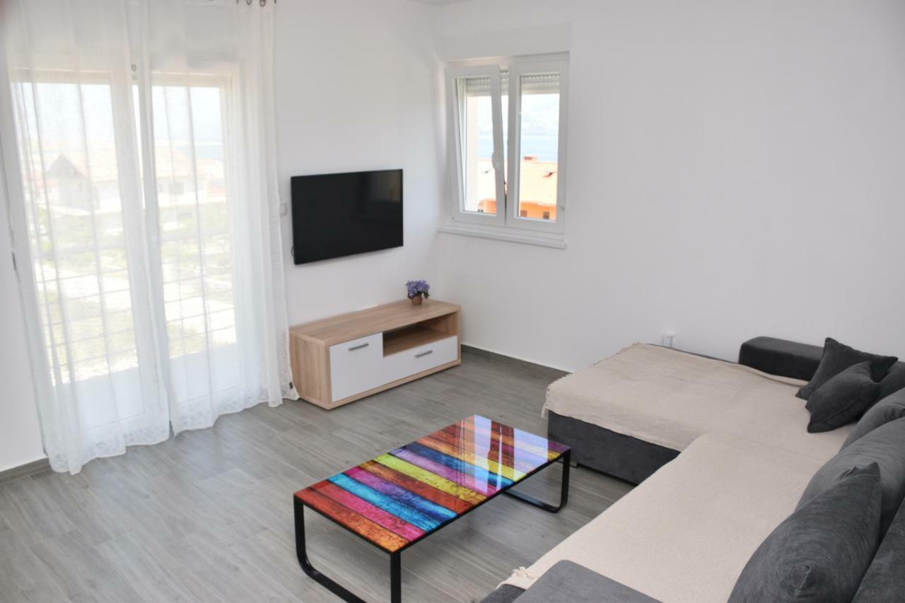 Apartments Mino Razanac Exterior photo